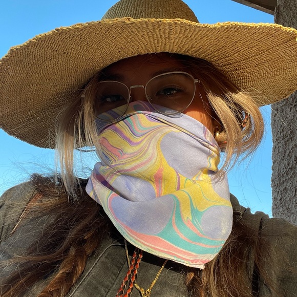 Meet your Posher, Samantha - Picture 1 of 3